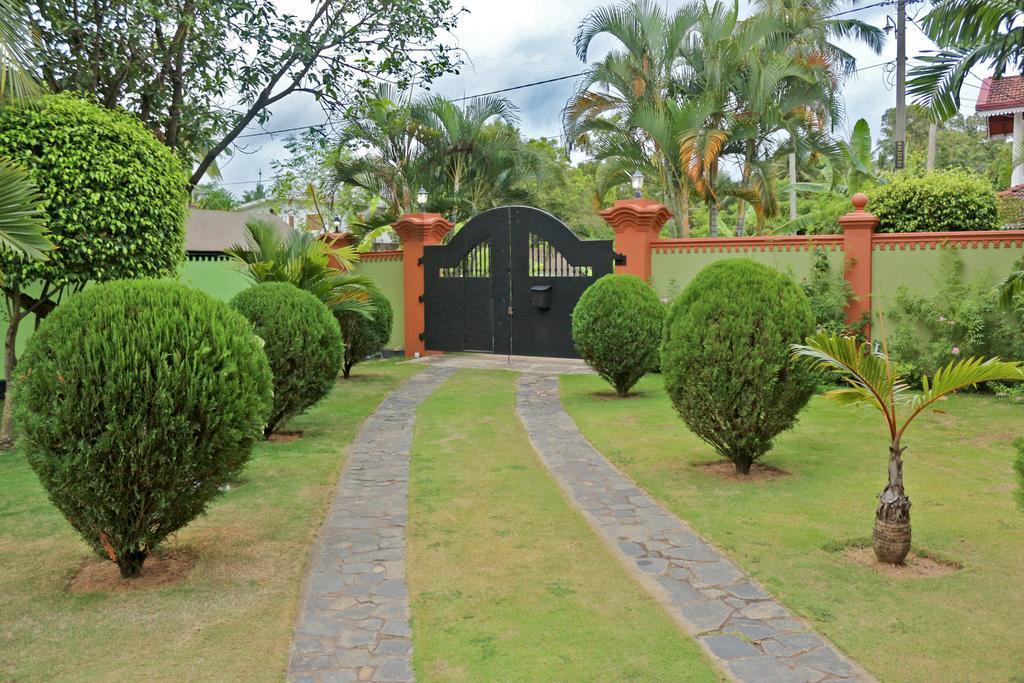 The Norfolk Heritage Airport Villa Katunayaka Extérieur photo