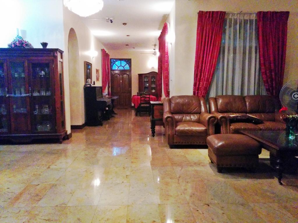 The Norfolk Heritage Airport Villa Katunayaka Extérieur photo
